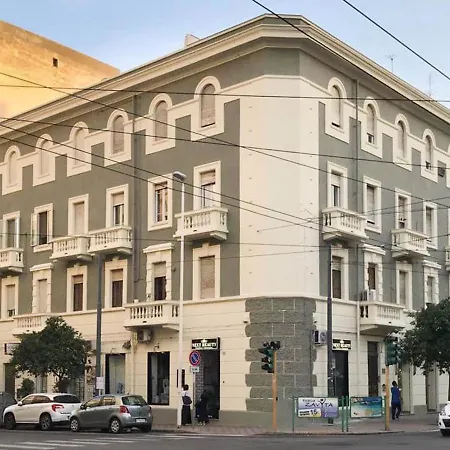 公寓 Aleni House 卡利亚里