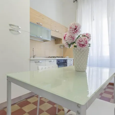 Aleni House